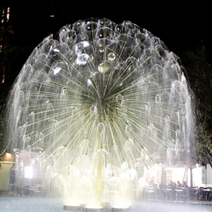 Espectáculo interactivo de fuentes con Splash Pad para el área de juegos infantiles