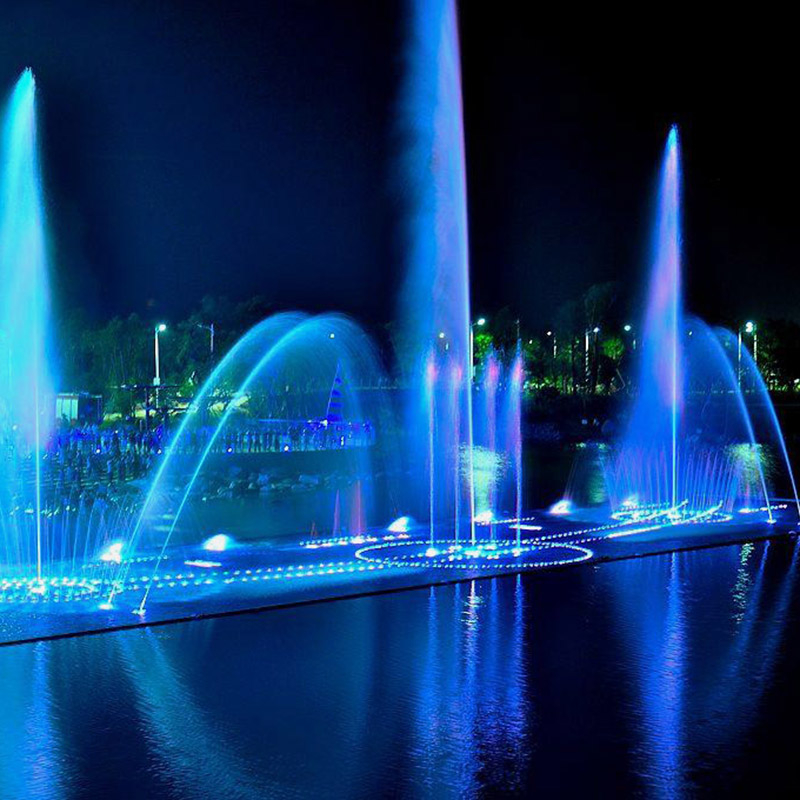 Espectáculo interactivo de fuentes con Splash Pad para el área de juegos infantiles